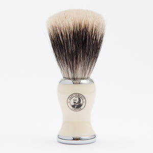 WHAT IS DIFFERENT BETWEEN BADGER VS BOAR HAIR SHAVING BRUSH.