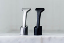 Load image into Gallery viewer, Supply Single Edge Razor Stand - Ozbarber